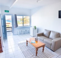 Penneshaw Beach Stay - Dalby Accommodation