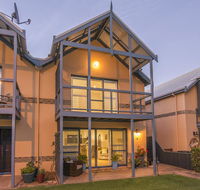 Peppabay - Dalby Accommodation