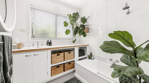 PERIWINKLE - MOUNT MARTHA - Dalby Accommodation 1