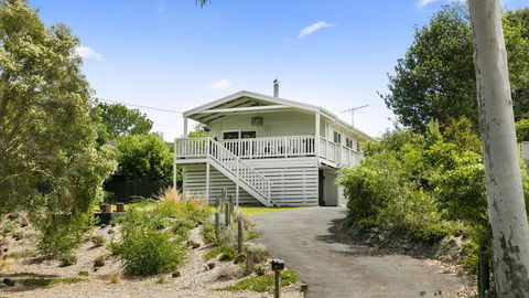 PERIWINKLE - MOUNT MARTHA - Dalby Accommodation 2