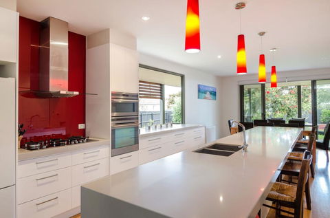 PIER 55 - DROMANA... - Dalby Accommodation 1