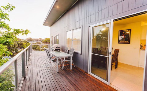Point Lonsdale Holiday Apartments - Dalby Accommodation 2