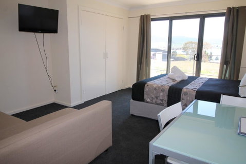 Poley Cow Studio - Dalby Accommodation 3
