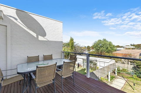 Pomora Townhouse 28a - Dalby Accommodation 0