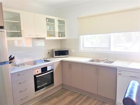 Port Elliot Meridian - Dalby Accommodation 2