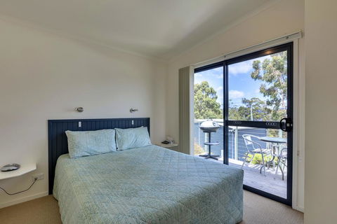 Port Huon Cottages - Dalby Accommodation 3