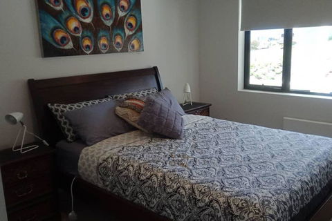 POSH, Port Out Starboard Home - Dalby Accommodation 3