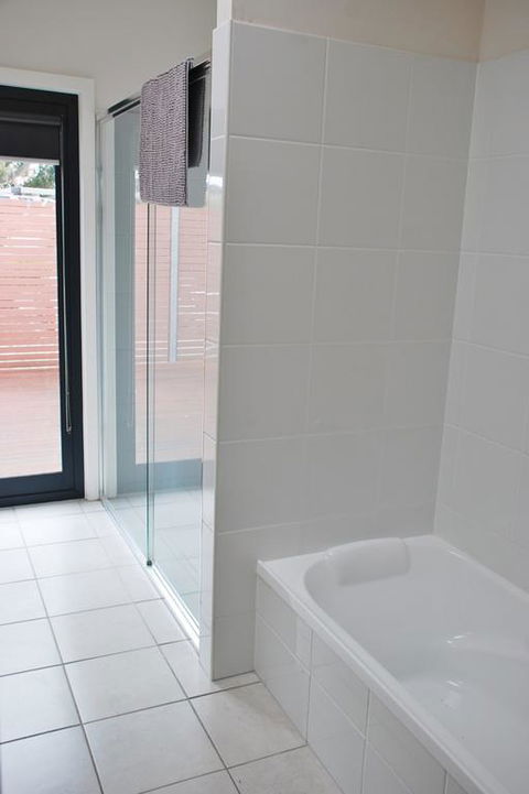 POSITION PERFECT CENTRAL INVERLOCH - Dalby Accommodation 3