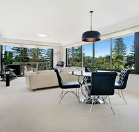 Private Apartment - Central Broadbeach - Dalby Accommodation