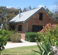 Prom Coast Holiday Lodge - Dalby Accommodation