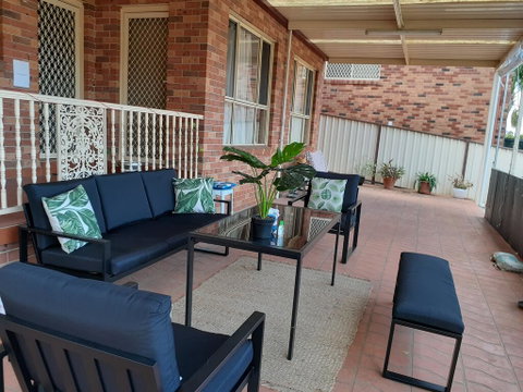 Quiet And Spacious Living Close To All Attractions - Dalby Accommodation 1