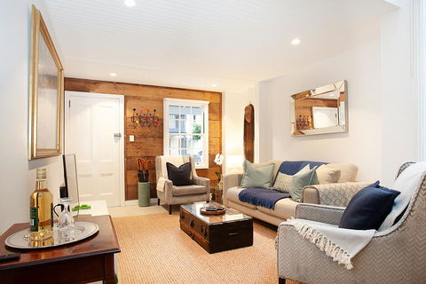 Quiet Family Home With Garden Courtyard Near Cafes - Dalby Accommodation 2