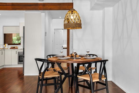 Quiet Waterfront Retreat In Family Neighbourhood - Dalby Accommodation 3