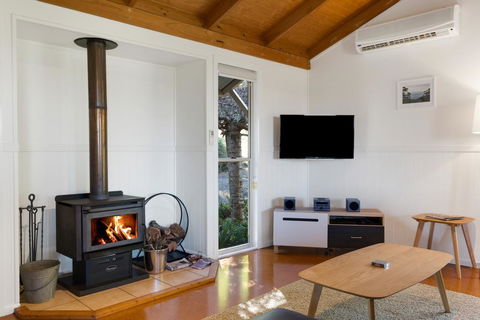 Ravensbourne Escape - Windsong - Dalby Accommodation 3