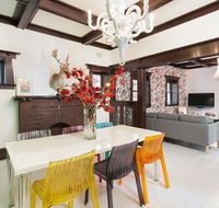 Ravenswood - Luxurious spacious 4 Br walk to Clovelly Beach - Dalby Accommodation