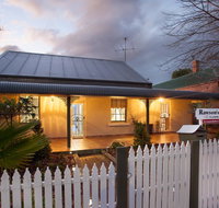 Rawson's Retreat - Five Bedroom Home - Walk CBD - Includes Breakfast - Dalby Accommodation