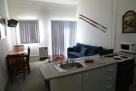 Razorback 4 - Dalby Accommodation 3