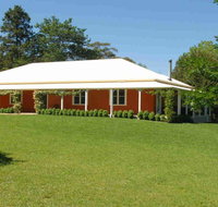 Redhaven House - spacious quiet and private - Dalby Accommodation