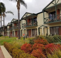 Renmark Hotel Motel - Dalby Accommodation