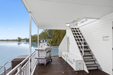 Renmark River Villas And Boats & Bedzzz - Dalby Accommodation 2