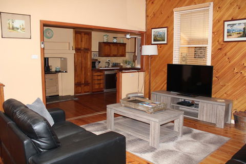 Riverleigh - Dalby Accommodation 1