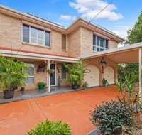Riverside Haven - boating fishing beach cafes in walking range - Dalby Accommodation