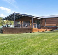 Rosella House Robertson - a tranquil Highlands escape - Dalby Accommodation