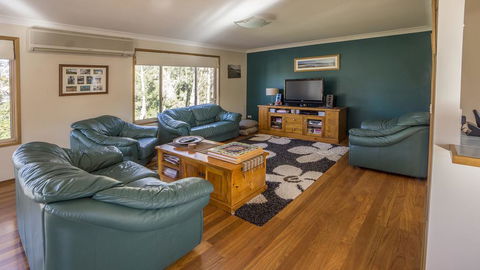 Rosemary Avenue 48 Bawley Point - Dalby Accommodation 1
