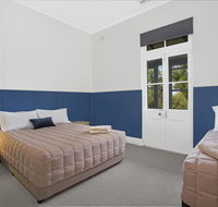 Royal Hotel Wyong - Dalby Accommodation