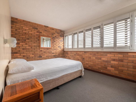 San Clemente U1/ 24 Orvieto Terrace, - Dalby Accommodation 2