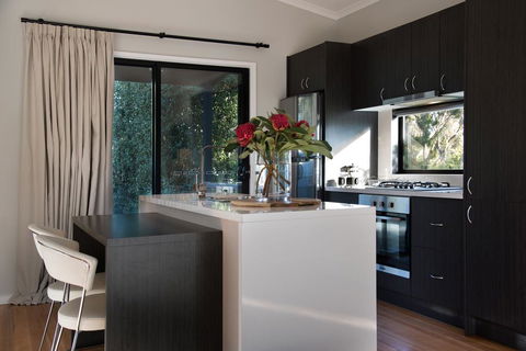 Sanctum - Dalby Accommodation 3