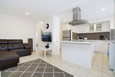 Sandhurst, Unit 2 - Dalby Accommodation 2