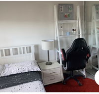 Sassy and modern apartment - Dalby Accommodation