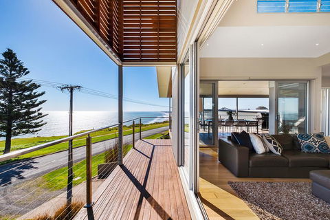 Sea La Vie - Dalby Accommodation 1