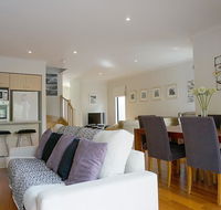 Sea Pup - Dalby Accommodation