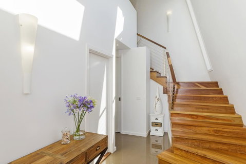 Sea View: Luxury Beachfront - Dalby Accommodation 1