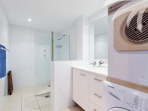 Seahorse - Oceanside 15 - Dalby Accommodation 2