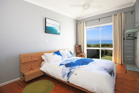 Seakissed Beach House - Dalby Accommodation 3