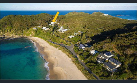 Seal Rocks Beach House ....Sugarloaf - Dalby Accommodation 1