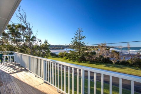 Seaside Beach House 25 Seaside Pde - Dalby Accommodation 0