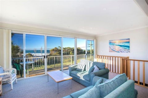 Seaside Beach House 25 Seaside Pde - Dalby Accommodation 2