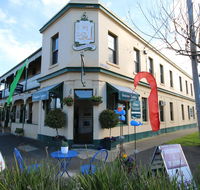 Seaview House - Dalby Accommodation