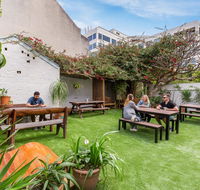 Secret Garden Backpackers Sydney - Dalby Accommodation