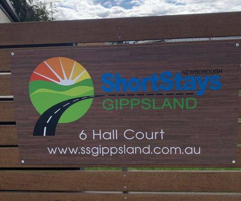 Short Stays Gippsland (Newborough) - Dalby Accommodation 1