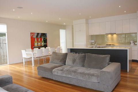 Shortlands - Dalby Accommodation 0