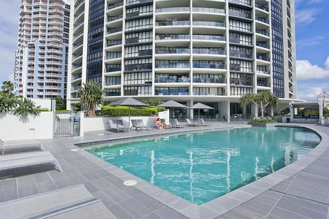 Sierra Grand Broadbeach - GCLR - Dalby Accommodation 0