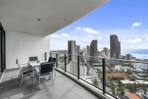 Sierra Grand Broadbeach - GCLR - Dalby Accommodation 2