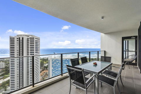 Sierra Grand Broadbeach - GCLR - Dalby Accommodation 3
