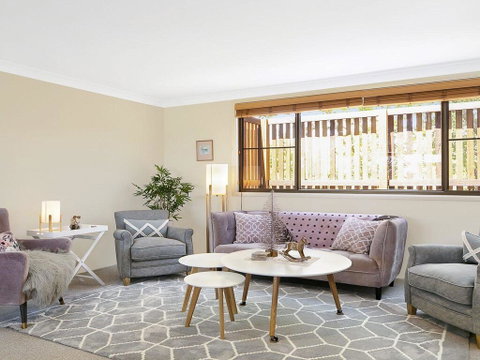 Silky Oak Cottage - Cosy With Country Views - Dalby Accommodation 2