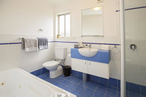 Silvertrees 4 - McLure Circuit, Jindabyne - Dalby Accommodation 3